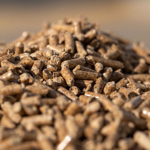 TotalEnergies Holzpellets Premium 15kg x 65 Sack 975kg Palette