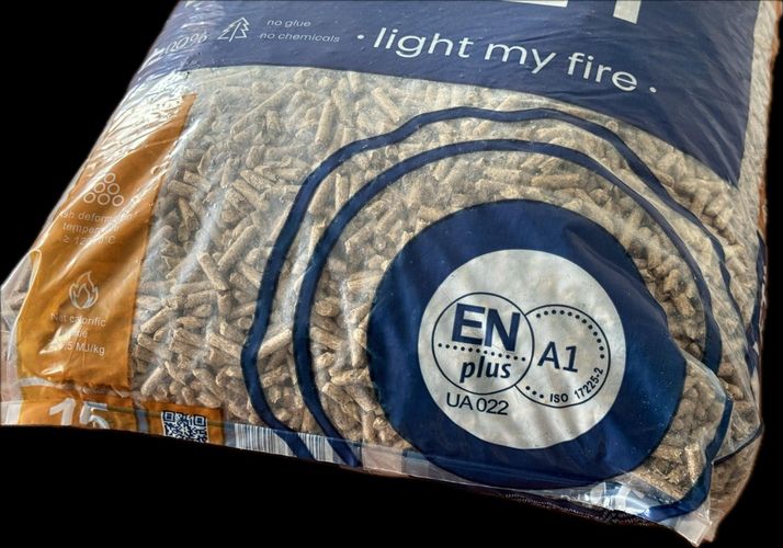 Holzpellets EN Plus A1 Palette 70x15kg Sack 1050kg Pellets